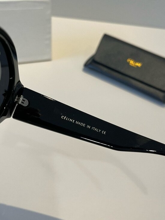 Celine 1479 Black Sunglasses – Gold Logo, Italy-Made, Retro-Modern, Gift Ready main image 10